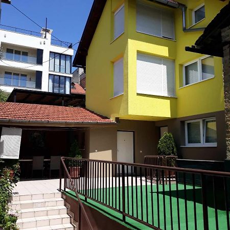 Dino'S Apartment Sarajevo Luaran gambar