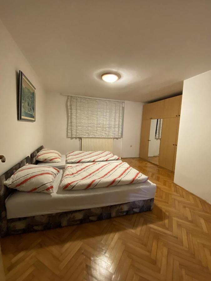 Dino'S Apartment Sarajevo Luaran gambar